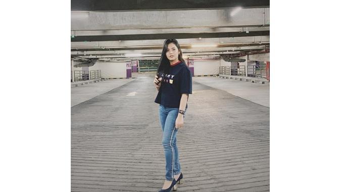 6 Potret Natural Pemeran Ustazah Aisyah di Sinetron Pesantren Rock n' Dut, Memesona (sumber: Instagram.com/badriyahafiff)