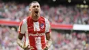 Jose Gimenez menjadi salah satu palang pintu yang paling diandalkan Atletico Madrid saat ini. Bek tengah asal Uruguay itu kini memiliki nilai pasar mencapai 50 juta euro atau setara Rp784 miliar. (AFP/Jose Jordan)