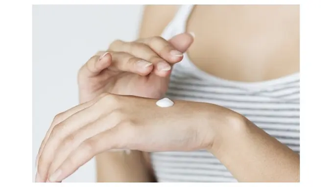 3 Langkah Sederhana Demi Dapatkan Tangan Super Lembut