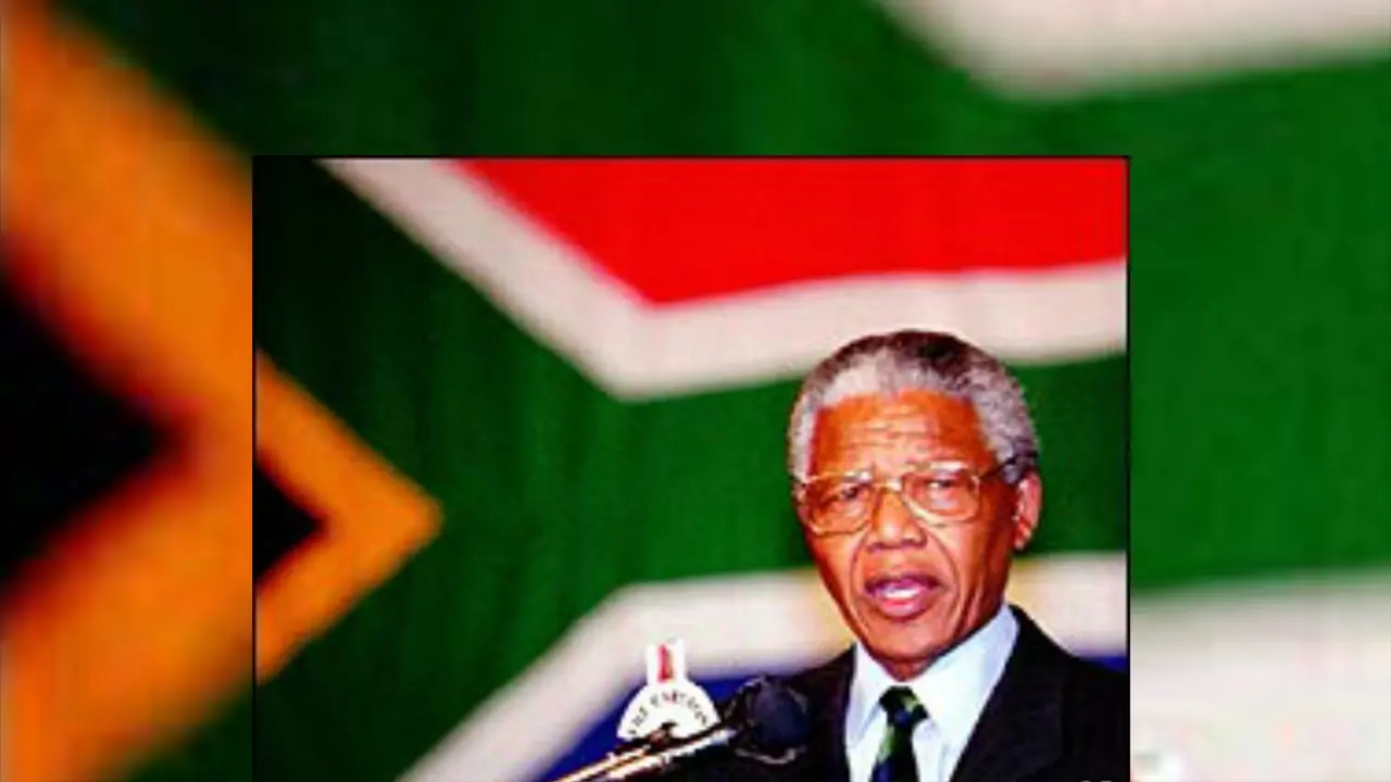 10-5-1994: Sah... Nelson Mandela Presiden Afrika Selatan