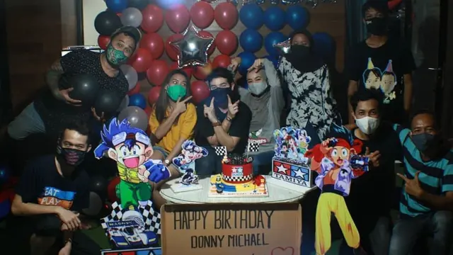 6 Momen Ulang Tahun Donny Michael, Bertema Tamiya Kejutan dari Aryani Fitriana
