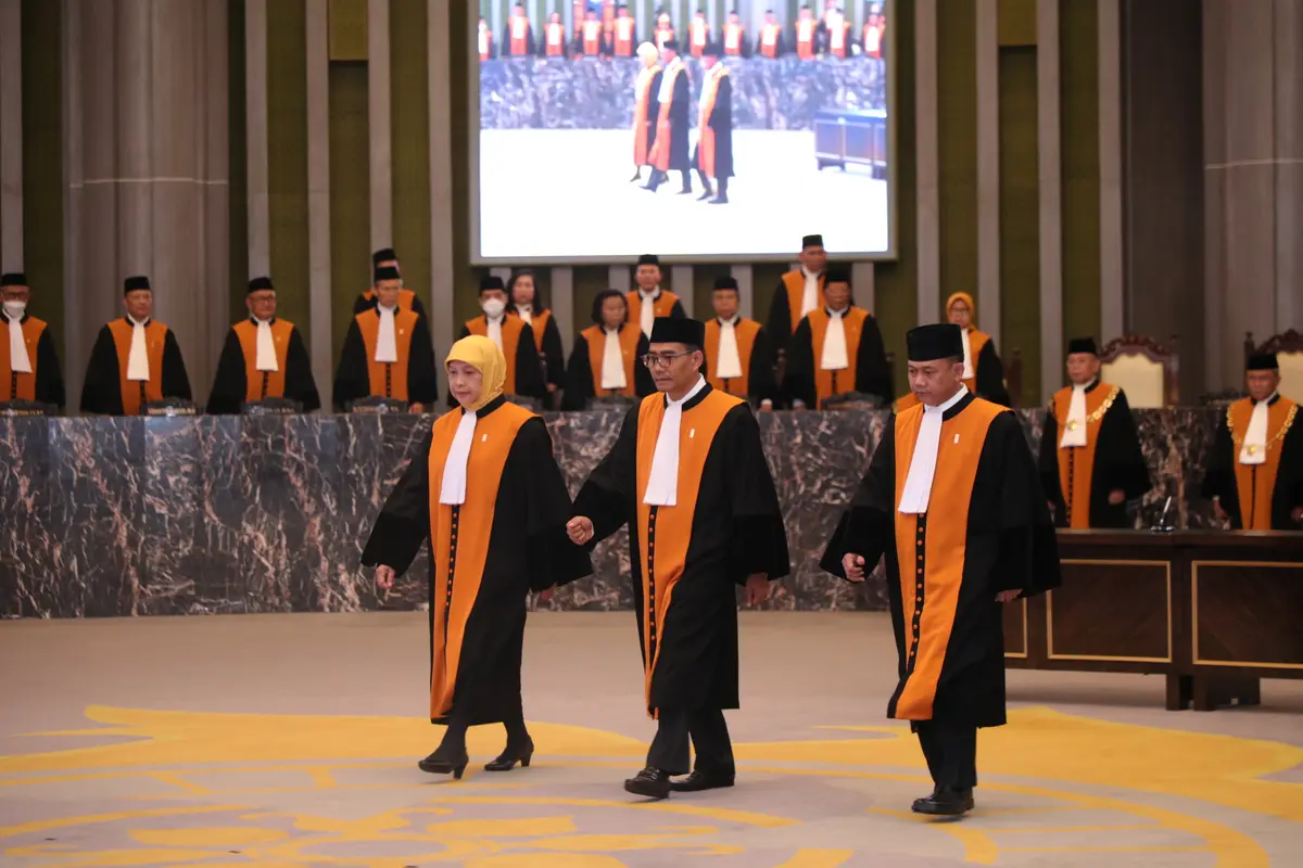 Ketua Mahkamah Agung Republik Indonesia, Prof. Dr. M. Syarifuddin, S.H., M.H. melantik dan mengambil sumpah 3 (tiga) orang Hakim Agung pada Jumat 9 Juni 2023. Acara tersebut diselenggarakan di ruang Prof. Dr. Kusumah Atmadja, Gedung Mahkamah Agung, lantai