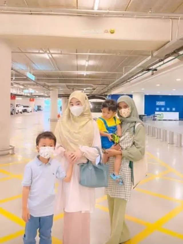 7 Potret Persahabatan Nadya Mustika dan Larissa Chou Ini Jadi Sorotan