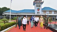Wakil Presiden (Wapres) Ma'ruf Amin bertolak ke Kabupaten Lumajang, Provinsi Jawa Timur untuk meninjau posko pengungsi korban letusan Gunung Semeru, Kamis (16/12/2021) pagi.