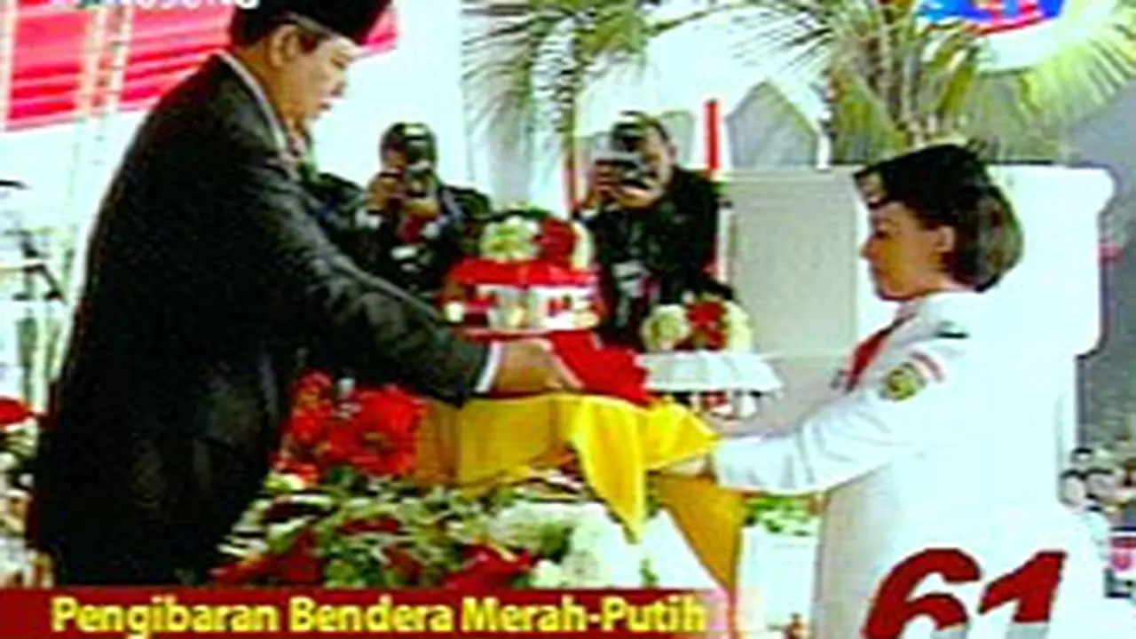 170806ahut_pengibaran.jpg