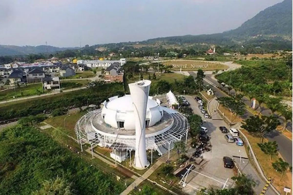 Sentul City