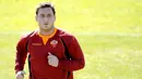 AS Roma's forward Francesco Totti during a training session on the eve of his team's Champions League second leg knockout round match against Arsenal on march 10, 2009 at Trigoria in Rome. AFP PHOTO/ALBERTO PIZZOLI