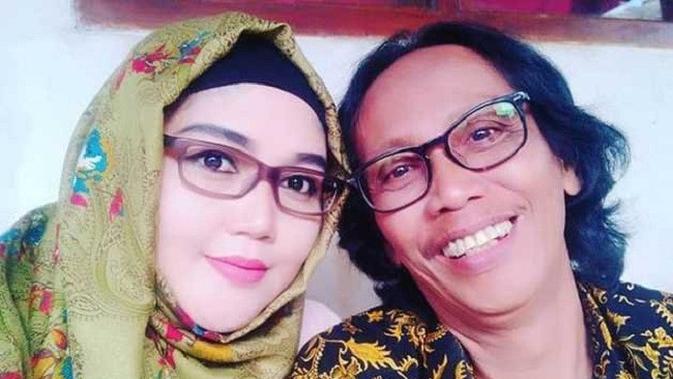 Rumah Tangga Harmonis Begini Potret Kebersamaan Mandra Dengan Sang Istri Citizen6 Liputan6 Com
