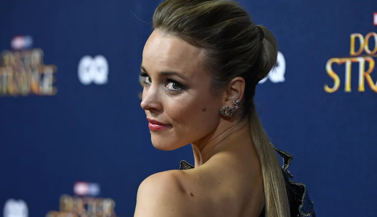 Dilansir dari E! Online, beberapa sumber membenarkan berita tersebut meski Rachel sendiri masih belum bisa dihubungi. (JUSTIN TALLIS / AFP)