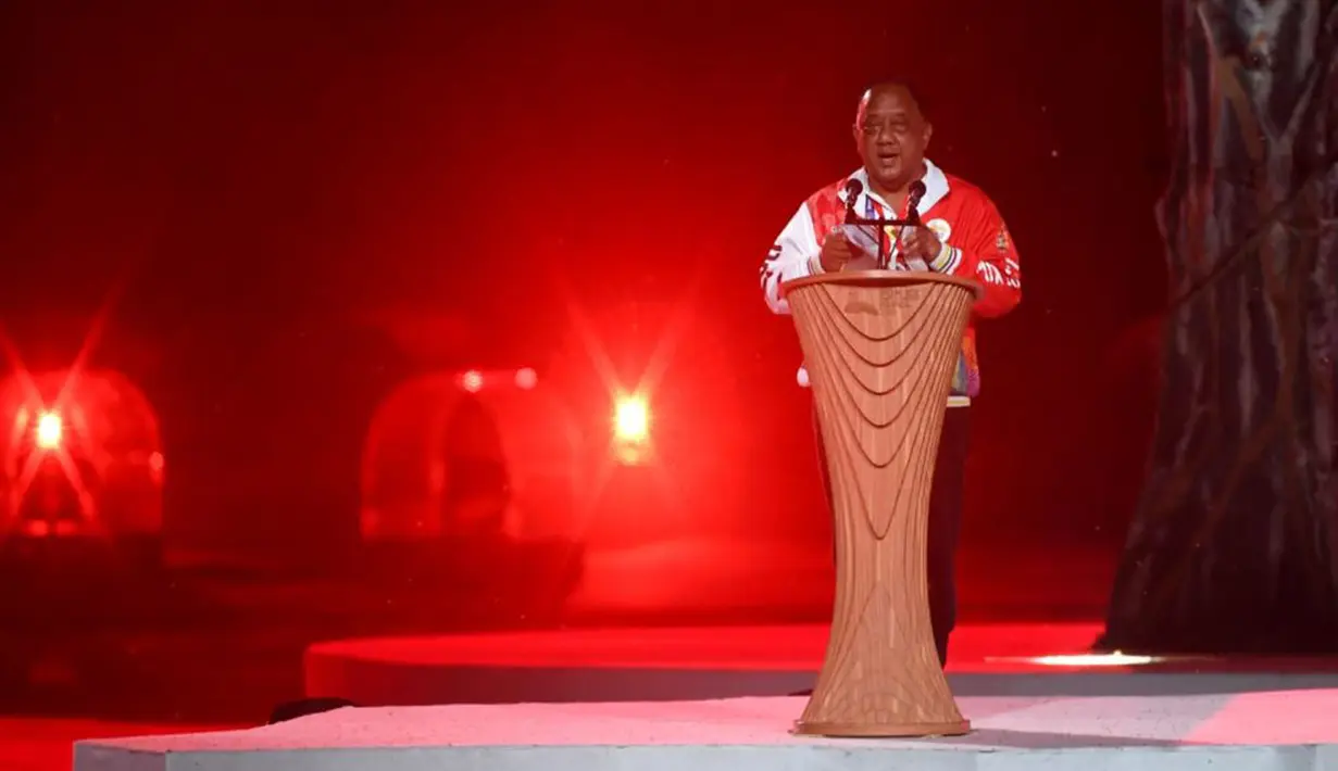 Ketua Umum Komite Olahraga Nasional Indonesia (KONI) Pusat, Marciano Norman memberikan sambutan saat pembukaan PON XX Papua di Stadion Lukas Enembe Kabupaten Jayapura, Sabtu (2/10/2021). (Foto:Tangkapan Layar YouTube Sekretariat Presiden)