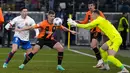 Tambahan waktu 7 menit tidak cukup bagi Barca untuk mencetak gol balasan. (AP Photo/Matthias Schrader)