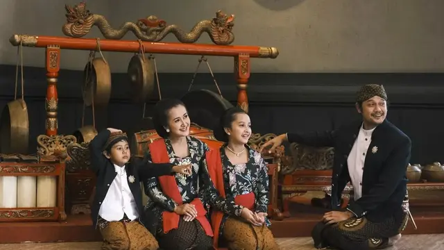 Dwi Sasono dan Widi Mulia