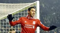 Winger Liverpool Maxi Rodriguez bergembira usai mencetak gol penutup kemenangan 3-0 atas Aston Villa pada partai Liga Premier di Anfield, 6 Desember 2010.AFP PHOTO/PAUL ELLIS