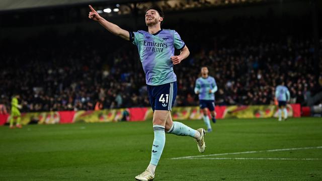 Selebrasi pemain Arsenal saat melumat Palace