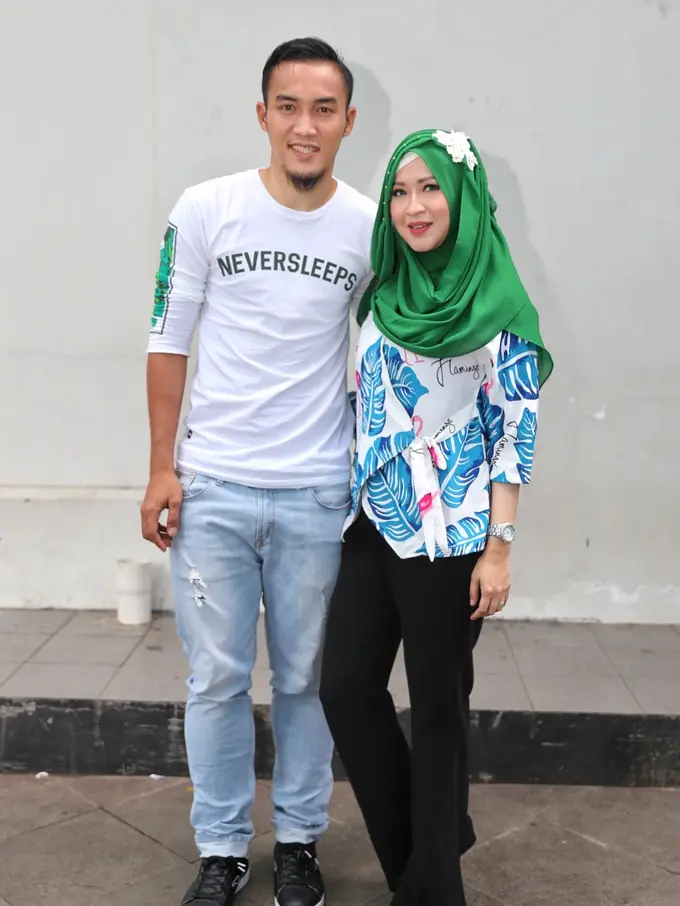 [Bintang] Okie Agustina dan Gunawan