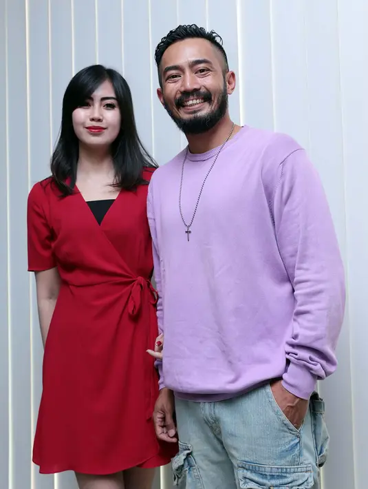 Selain itu, Yama pun membalas pujian yang diberikan sang istri untuknya. Ia mengatakan bahwa Arfita adalah sosok ibu yang ideal baginya. Ia pun seakan mendapat berkah dari Sang Pencipta memiliki istri seperti itu. (Deki Prayoga/Bintang.com)