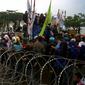 Buruh di Serang, Banten, menuntut kenaikan UMK. (Liputan6.com/Yandhi Deslatama)