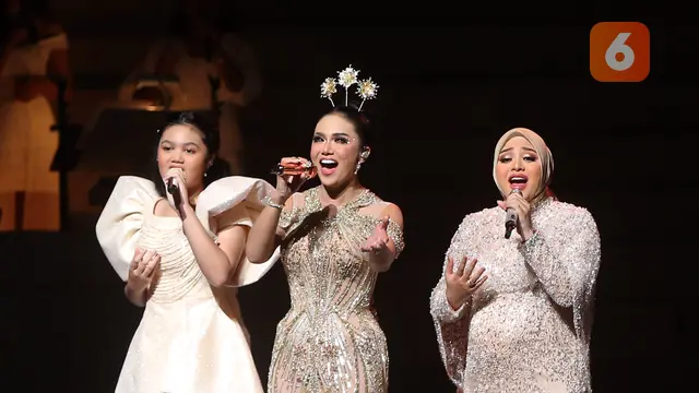 Krisdayanti, Aurel Hermansyah, Amora, dan Ameena