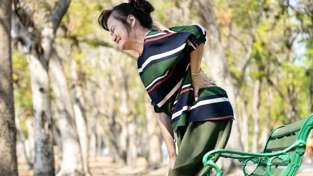 Waspada Nyeri Pinggang dan Saraf Terjepit karena Stenosis Spinal, Bagaimana Metode Penyembuhan yang Tepat?