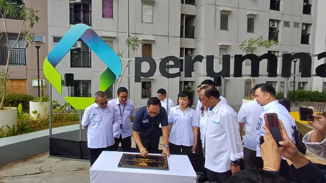 The East Java KPU Introduced The Jingle Music And Mascot For The 2024 East Java Regional Election At The Launch Event For The East Java Governor And Deputy Governor Election 2024 In Surabaya On Tuesday Night (4/6/2024).