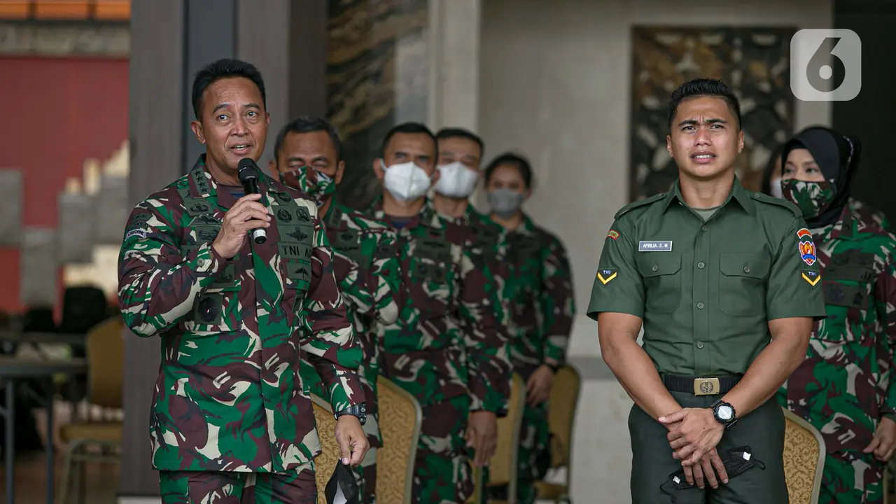 FOTO: Ekspresi Aprilia Manganang Usai Dapatkan Nama Baru Jadi Aprilio Perkasa Manganang
