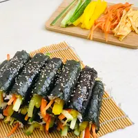 Resep kimbap mini./Copyright&nbsp;shutterstock.com/g/zahrafiiir