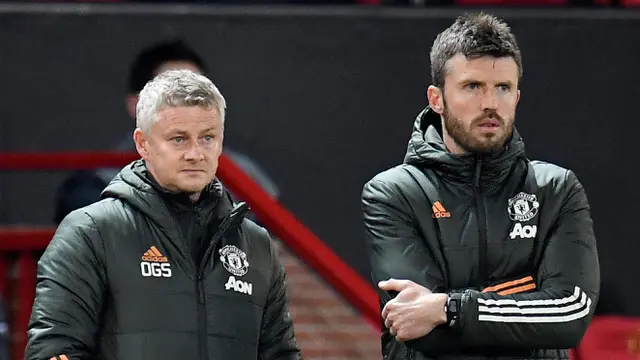 Foto: Jadi Pelatih Sementara, Ini Potret Kedekatan Ole Gunnar Solskjaer dan Michael Carrick