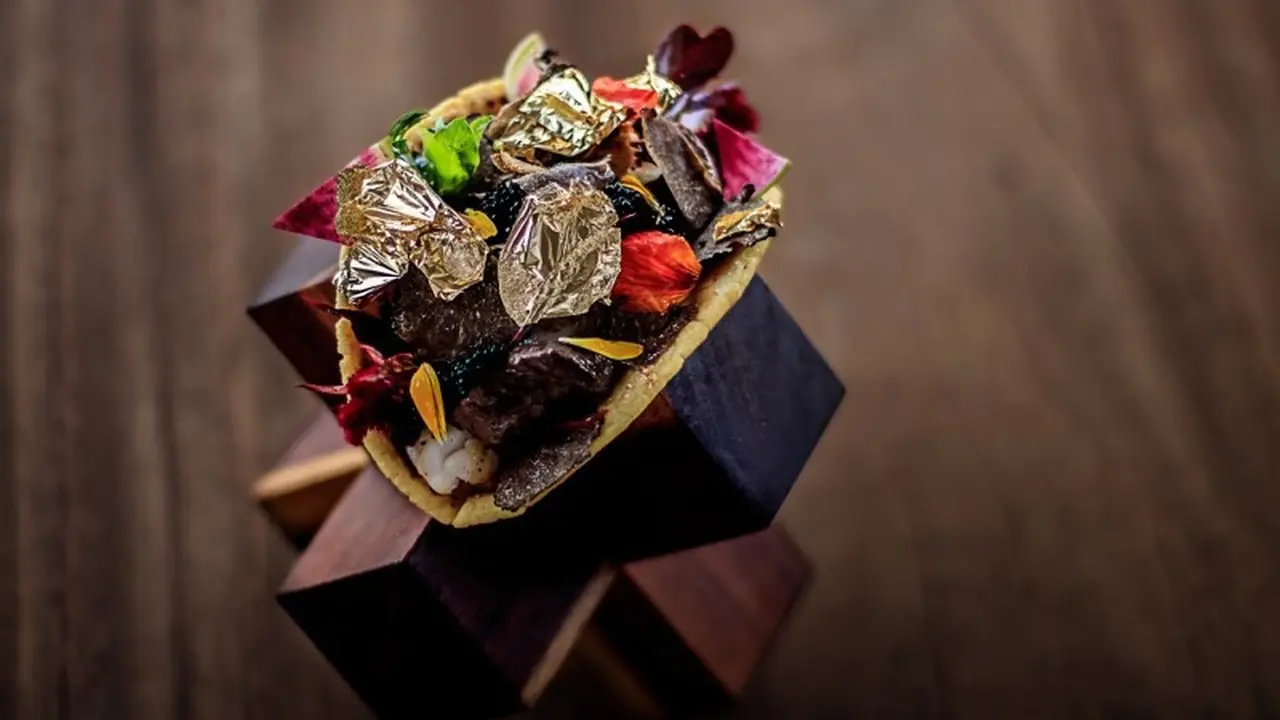 Taco termahal berlapis emas
