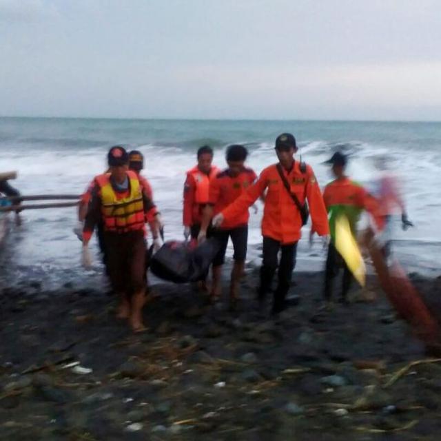 Drama Pencarian 2 Pemancing Yang Raib Di Pantai Karangbolong