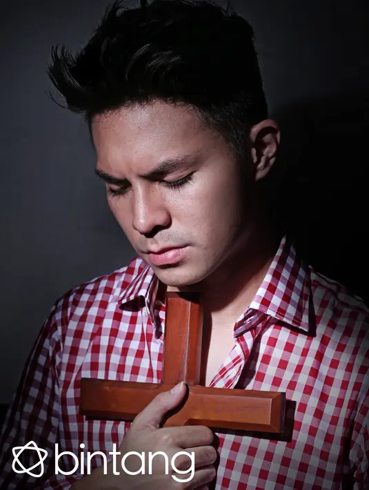 Di usianya yang masih muda, Fero tidak akan terburu-buru menikah. Ia akan fokus pada kariernya. Ia takut, saat menikah fokusnya akan ke anak-anak dan keluarganya.(Andy Masela/Bintang.com)