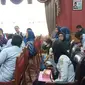 Para guru yang memprotes mekanisme rekuitmen P3K kependidikan tengah beraudiensi dengan DPRD kota Batam. Foto: liputan6.com/ajang nurdin&nbsp;