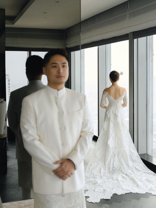 Clarissa Tanoesoedibjo lakukan Upacara Pencatatan Sipil Pernikahan. [@fcgweddings]