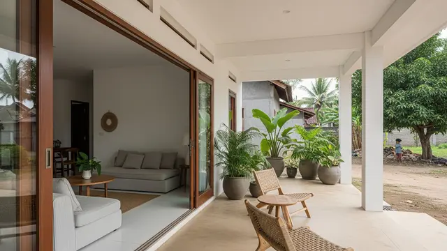 10 Inspirasi Rumah Minimalis di Kampung dengan Teras Luas buat Santai Sore
