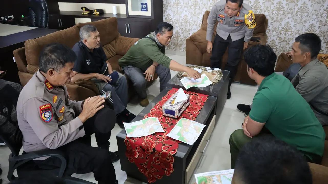 Tim Taman Safari Indonesia tiba di Mapolres Lampung Barat. Foto : (Polres Lampung Barat)