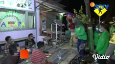 Petugas Penanganan dan Pencegahan Covid-19, Kabupaten Tuban, menggelar patroli berskala besar dengan menerjunkan 150 personil gabungan dari TNI, Polri, Satpol PP dan Dinas Kesehatan. Dalam patroli skala besar pada Minggu malam, petugas menyasar sejum...