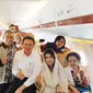 Megawati, Rano Karno, dan Ahok di pesawat menuju Blitar 