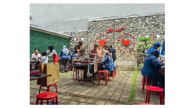 Rekomendasi Tempat Makan Siang Prasmanan di Kemang 2026