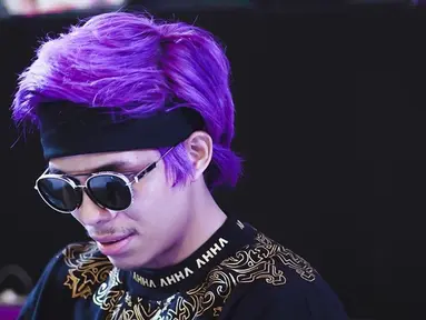 FOTO: Gaya Modis Atta Halilintar dengan Beragam Warna Rambut