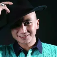 Anji punya pesan khusus dalam lirik single ‘Dia’. Selain itu, Anji berharap orang-orang bisa mendengar dan masuk ke dalam liriknya. 