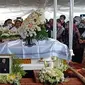 Pemakaman Carlo Saba vokalis Kahitna di TPU Tanah Kusir, Jakarta Selatan, Jumat (21/4/2023). (Dok. via M. Altaf Jauhar)