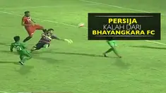 Berita video highlights Persija Jakarta kalah 0-1 dari Bhayangkara FC yang tampak bermain lebih efektif di Piala Presiden 2017.
