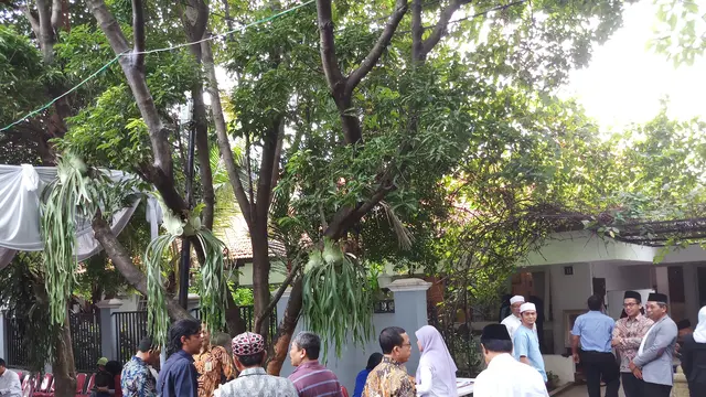 Para Tamu Mulai Padati Rumah Duka AM Fatwa