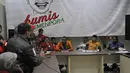 Suasana pertemuan perwakilan Persipura di Kantor Kemenpora, Kamis (28/5/2015). Mereka mempertanyakan kasus batalnya pertandingan Piala AFC antara Persipura dengan Pahang FA. (Liputan6.com/Herman Zakharia)