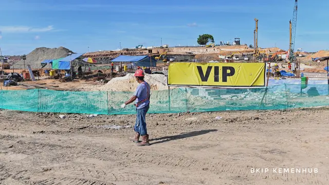 Pembangunan Bandara VVIP Ibu Kota Nusantara (IKN) di Kabupaten Penajam Paser Utara, Kalimantan Timur, Kamis (29/2/2024). (Foto: Kementerian Perhubungan/Kemenhub)