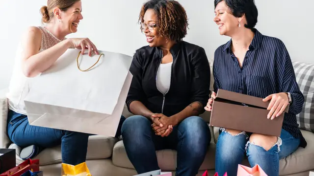 Efek Hobi Pamer di Media Sosial ala Social Climber bagi Kesehatan (Rawpixel.com/Shutterstock)