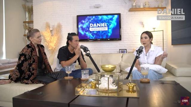 Gisel (Foto: YouTube)