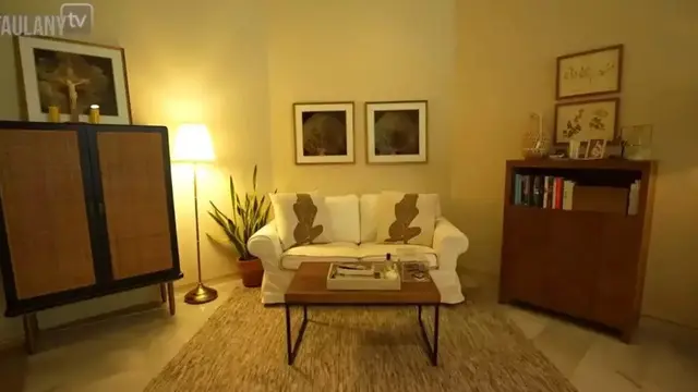 Tinggal di Kontrakan Satu Lantai, Ini Potret Kamar Tidur Sophia Latjuba yang Estetik dengan Lampu Temaram