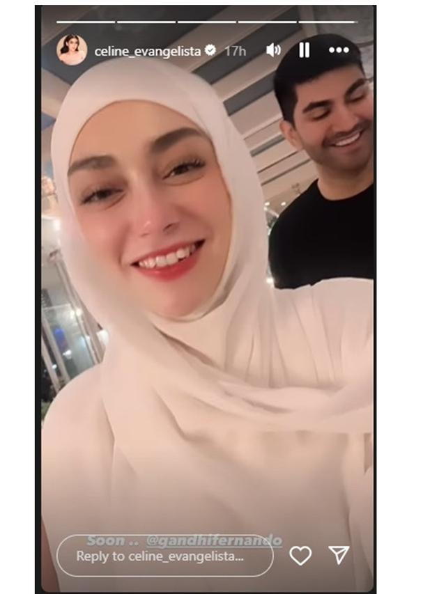 8 Potret Celine Evangelista Tampil Berhijab, Akui Nyaman