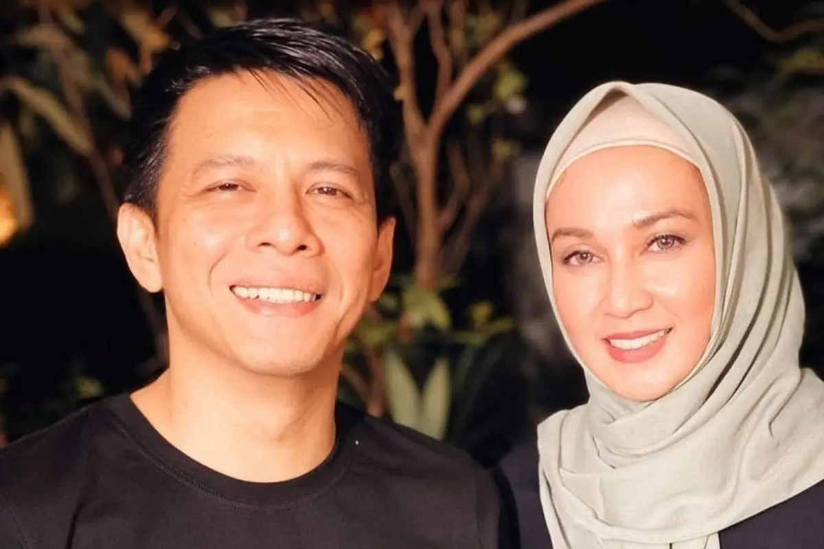 Ariel dan Dina Lorenza