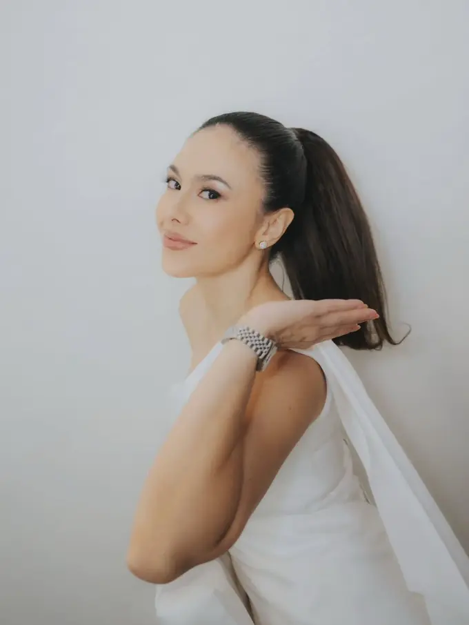 Inspirasi Prom & Gala Look yang Timeless ala Wulan Guritno (Instagram/@wulanguritno)